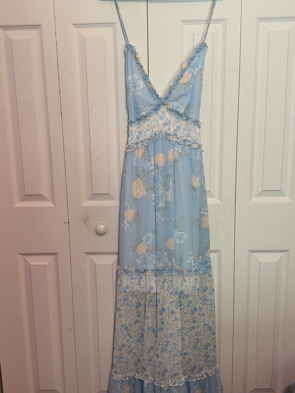 Altar'd State - Light Blue Floral Spaghetti-Strap Maxi Dress, size xl - Picture 6 of 11